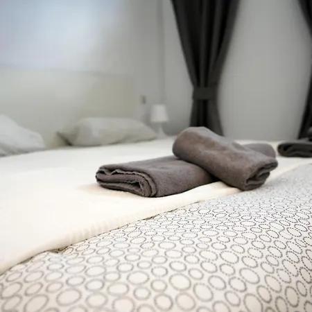 Perla Seven And Aparthotel 2*