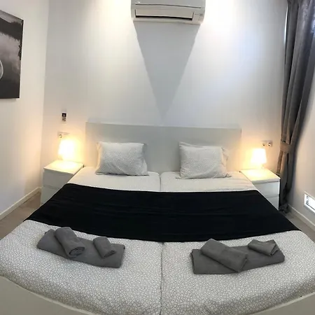 Aparthotel Perla Seven And